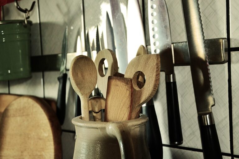Terroir-Artisan - Couteaux de cuisine : comment choisir les siens ? Terroir-Artisan - Couteaux de cuisine : comment choisir les siens ?